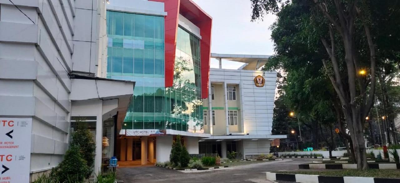 Utc Dago Hotel בנדונג מראה חיצוני תמונה
