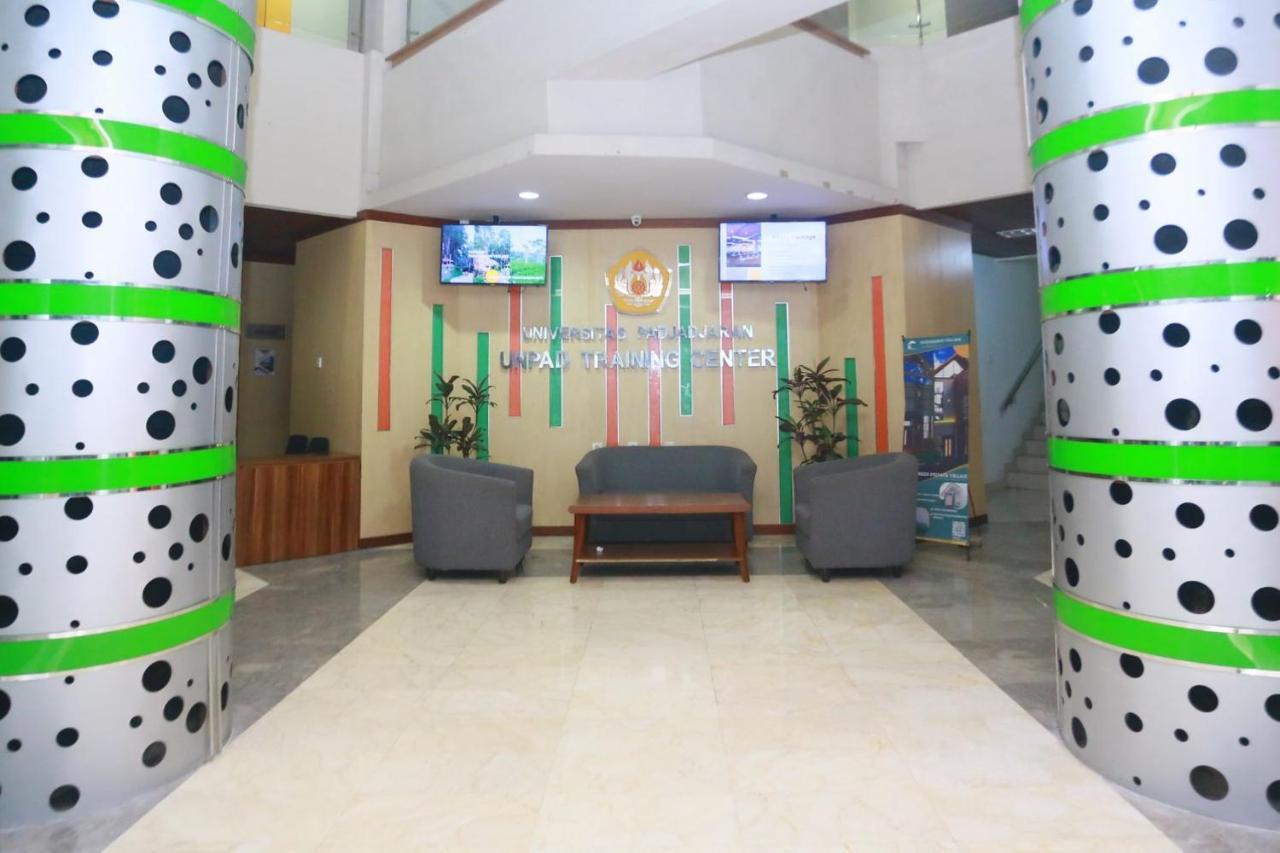 Utc Dago Hotel בנדונג מראה חיצוני תמונה